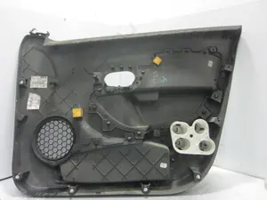 Foto de GUARNECIDO PUERTA TRASERA IZQUIERDA DACIA LOGAN II 1.5 dCi Diesel FAP CAT (75 CV / 55 KW) referencia 829A18825R foto 2