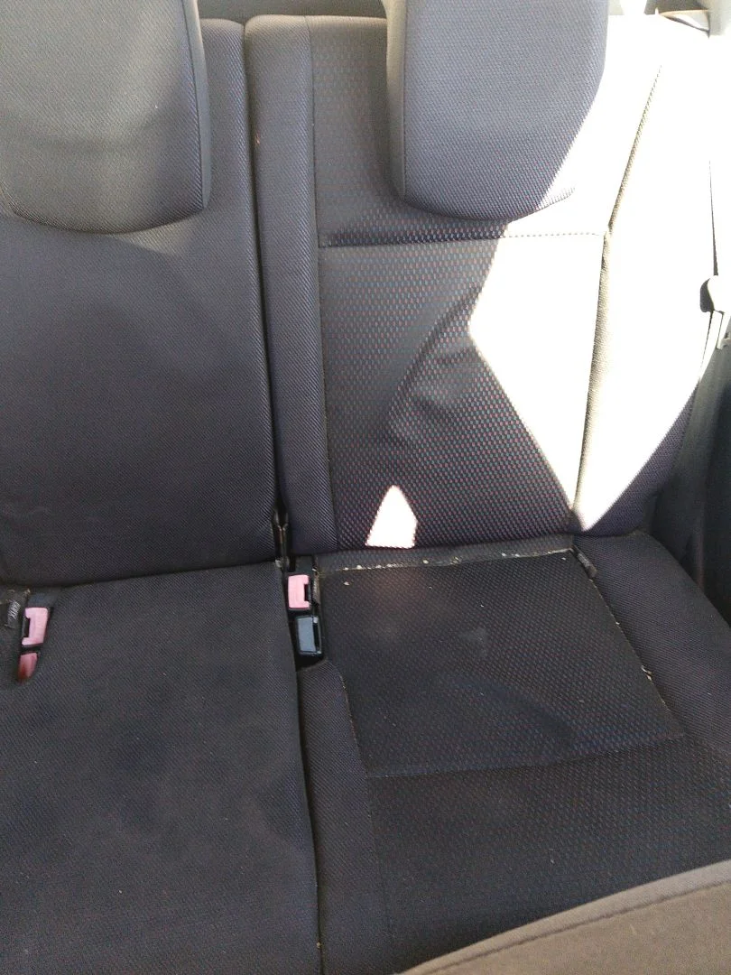 Foto de ASIENTOS TRASERO IZQUIERDO RENAULT CLIO III 1.4 16V (98 CV / 72 KW)