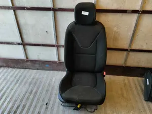 Foto de ASIENTO DELANTERO DERECHO RENAULT CLIO IV 1.5 dCi Diesel FAP (90 CV / 66 KW) foto 7