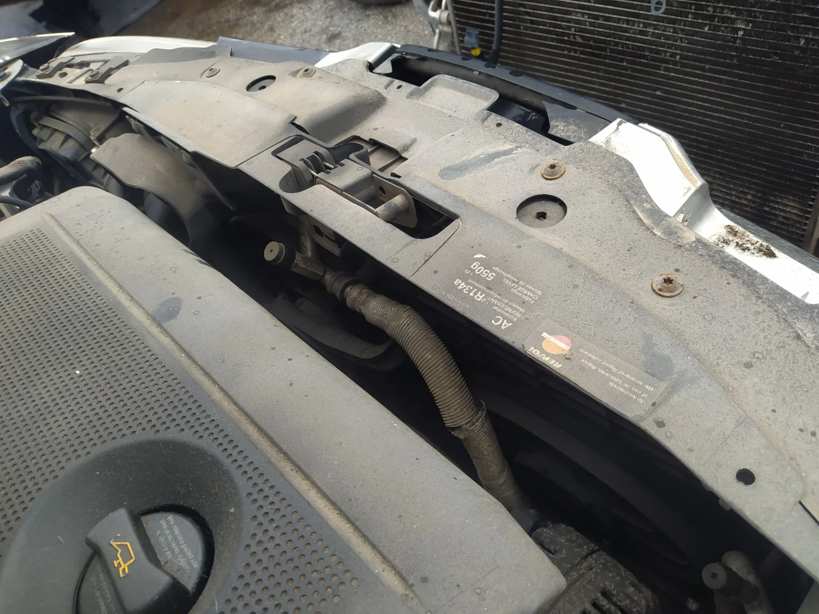 Foto de CONDENSADOR / RADIADOR AIRE ACONDICIONADO SEAT CORDOBA BERLINA (6L2) 1.4 16V (101 CV / 74 KW)