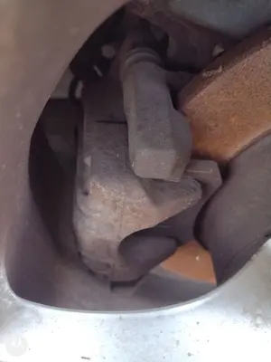 Foto de PINZA DE FRENO TRASERA IZQUIERDA SEAT LEON (1P1) 1.9 TDI (105 CV / 77 KW) referencia 1K0615423J