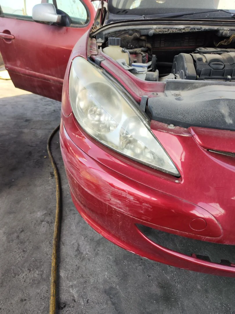 Foto de FARO DERECHO PEUGEOT 307 (S1)(04.2001) 1.6 16V CAT (109 CV / 80 KW) referencia 6205Z2