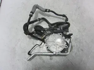 Foto de DEPRESOR FRENO / BOMBA VACIO PORSCHE MACAN (95BA) referencia 06K145100