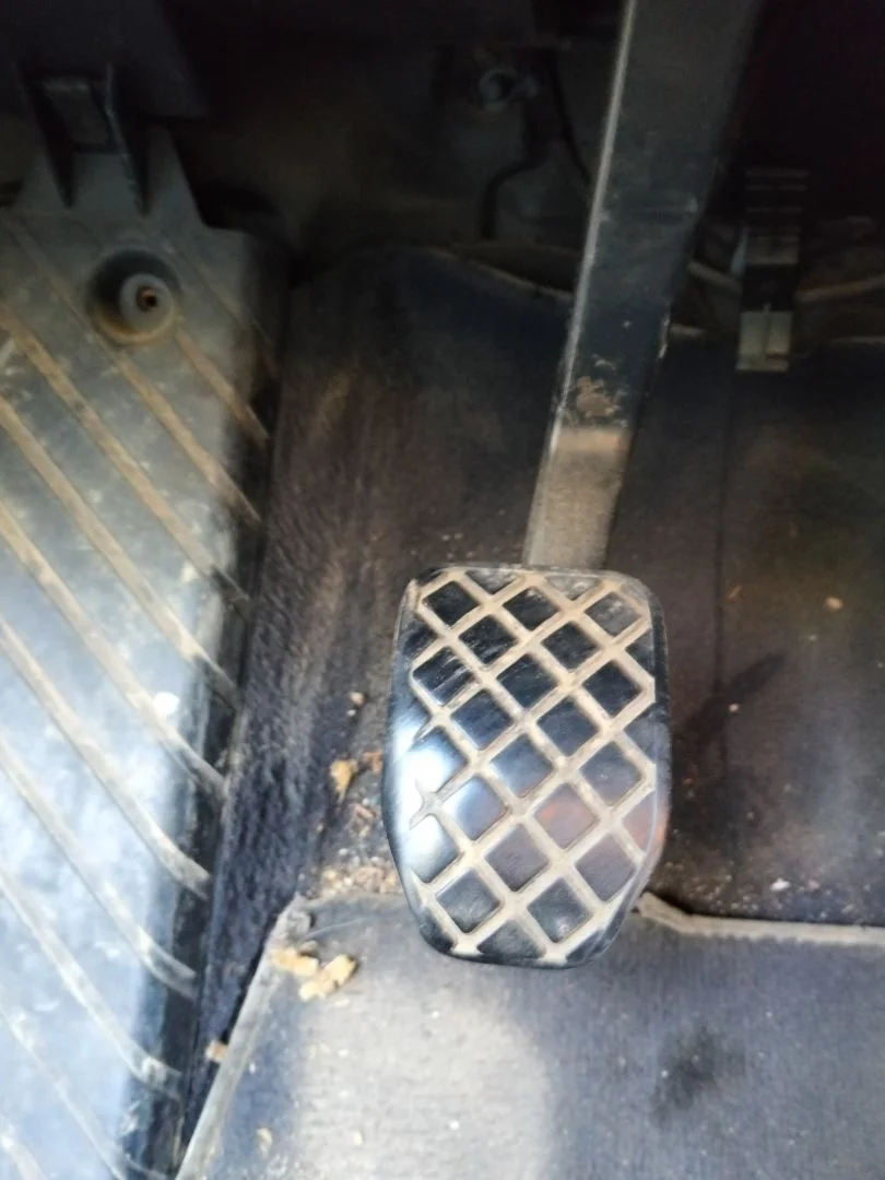 Foto de PEDAL EMBRAGUE AUDI A4 BERLINA (8E) 1.9 TDI (131 CV / 96 KW)