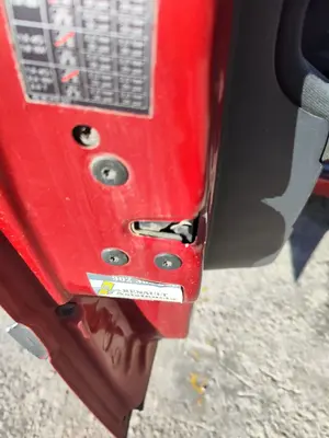 Foto de CERRADURA PUERTA DELANTERA IZQUIERDA RENAULT MEGANE II BERLINA 5P 1.5 dCi Diesel (106 CV / 78 KW)