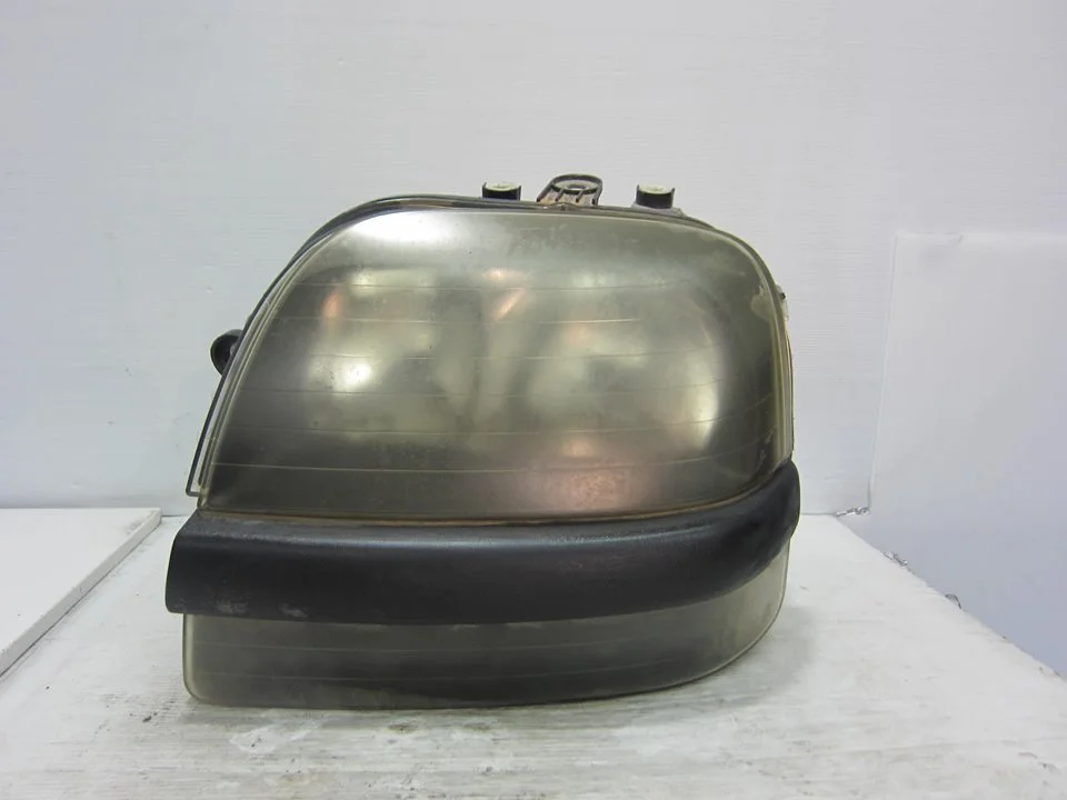 Foto de FARO IZQUIERDO FIAT I DOBLÒ (119) 1.9 JTD CAT (101 CV / 74 KW) referencia 40555999