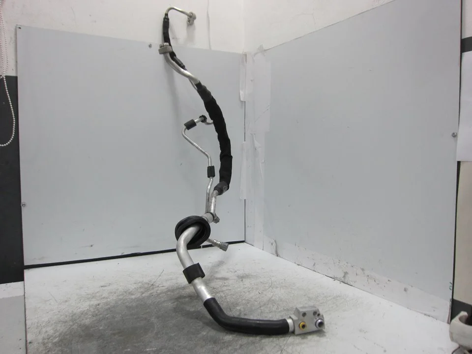 Foto de TUBOS AIRE ACONDICIONADO PORSCHE MACAN (95BA) referencia 95B816743F