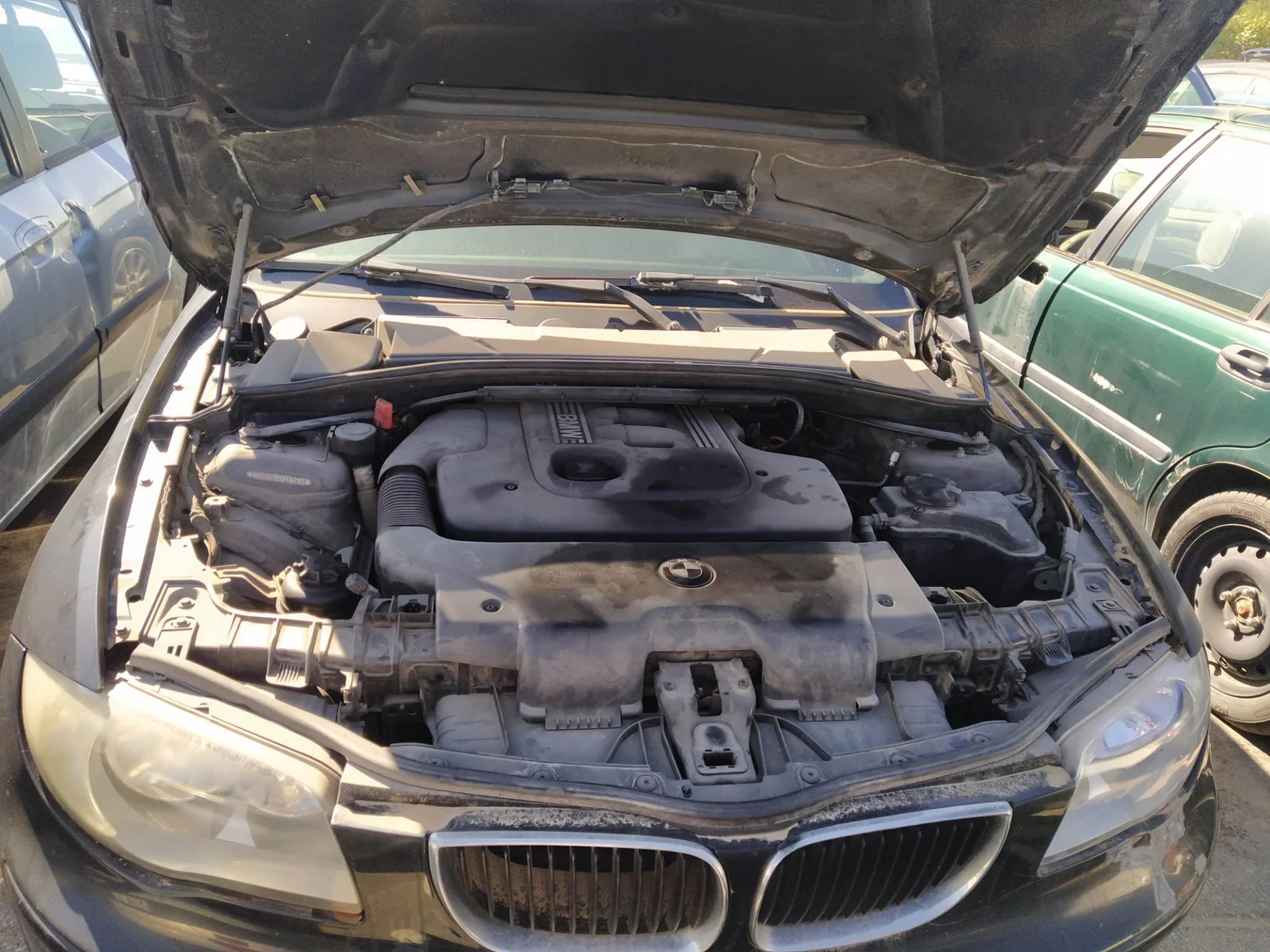 Foto de CONDENSADOR / RADIADOR AIRE ACONDICIONADO BMW SERIE 1 BERLINA (E81/E87) 2.0 16V Diesel CAT (122 CV / 90 KW) referencia 64539229021