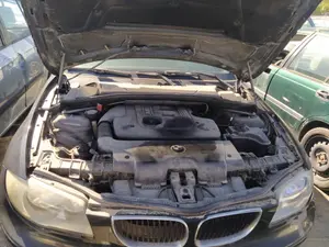 Foto de CONDENSADOR / RADIADOR  AIRE ACONDICIONADO BMW SERIE 1 BERLINA (E81/E87) 2.0 16V Diesel CAT (122 CV / 90 KW) referencia 64539229021