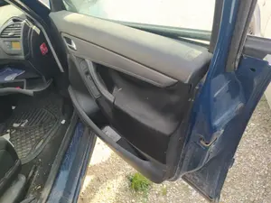 Foto de GUARNECIDO PUERTA DELANTERA DERECHA CITROEN C4 PICASSO 2.0 HDi FAP (150 CV / 110 KW) referencia 9342H4