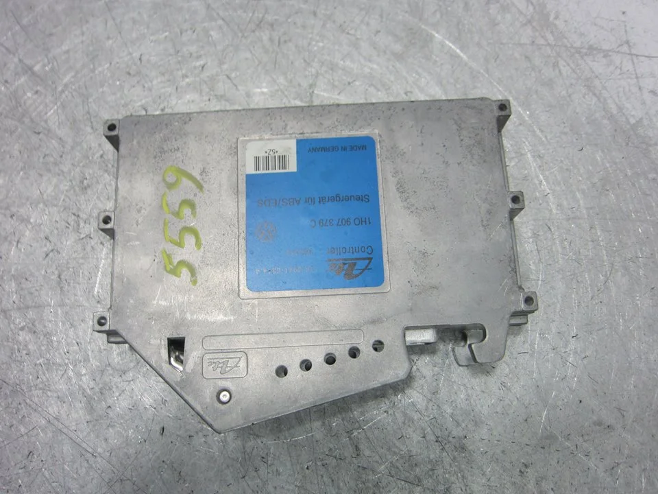 Foto de CENTRALITA ABS VOLKSWAGEN GOLF III (1H1)(11.1991) 2.0 (116 CV / 85 KW) referencia 1H0907379C