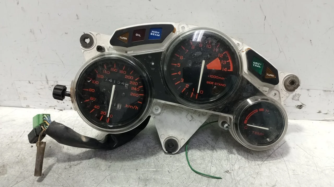 Foto de CUADRO INSTRUMENTOS HONDA CBR 600 F / CBR 600 RR 598 cm3 - 68 kW (92 CV / 68 KW) referencia 37100-MV9-671