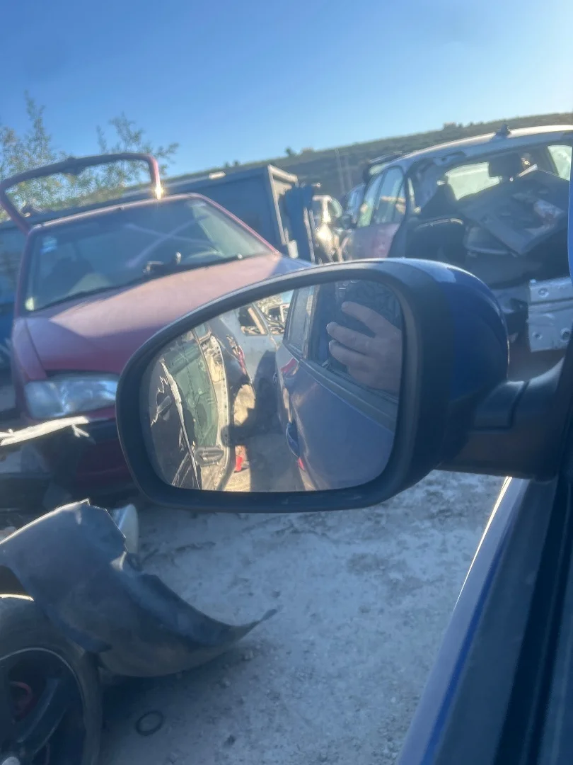 Foto de RETROVISOR IZQUIERDO SKODA FABIA COMBI (5J5) 1.4 TDI (80 CV / 59 KW)