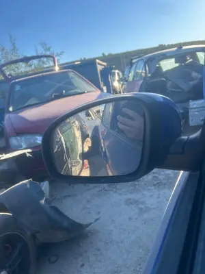 Foto de RETROVISOR IZQUIERDO SKODA FABIA COMBI (5J5) 1.4 TDI (80 CV / 59 KW)