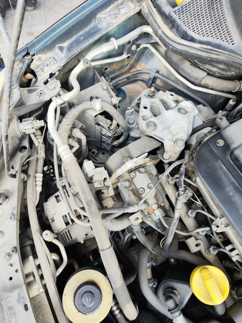 Foto de TUBOS AIRE ACONDICIONADO RENAULT SCENIC I (JA...) 1.9 dCi Diesel CAT (102 CV / 75 KW)