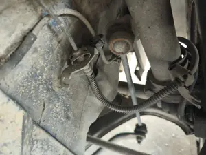 Foto de BIELETA ESTABILIZADORA DELANTERA DERECHA CITROEN XSARA COUPE 2.0 HDi CAT (RHY / DW10TD) (90 CV / 66 KW)