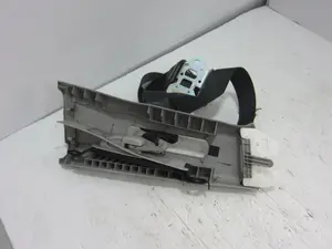 Foto de CINTURON SEGURIDAD DELANTERO IZQUIERDO MAZDA 3 BERLINA (BK) 2.0 Diesel CAT (143 CV / 105 KW) referencia 606552700 foto 2