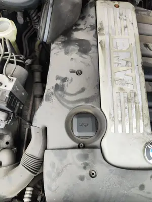 Foto de CAJA FILTRO AIRE BMW SERIE 5 BERLINA (E39) 3.0 24V Turbodiesel CAT (193 CV / 142 KW)
