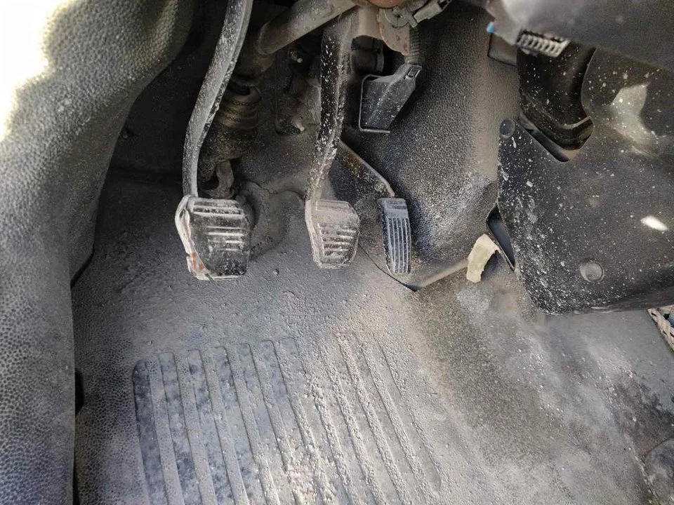 Foto de PEDAL EMBRAGUE FORD TRANSIT CAJA ABIERTA (FY) 2.4 TDE CAT (120 CV / 88 KW)