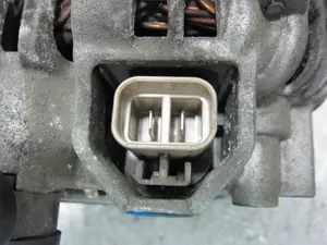 Foto de ALTERNADOR MAZDA 3 BERLINA (BK) referencia A2TC0091 foto 2