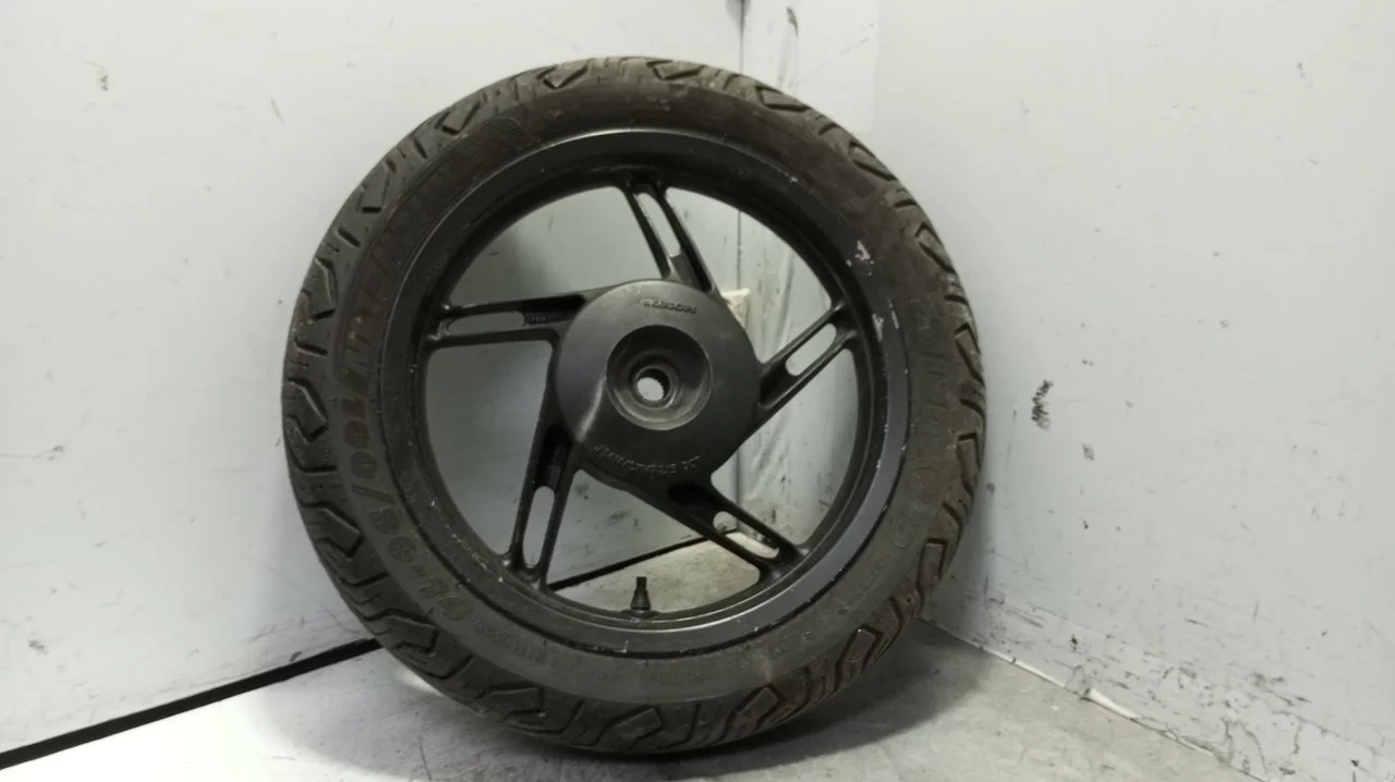 Foto de LLANTA TRASERA HONDA PCX 125 125 cm3 - 8.6 kW (0 CV / 0 KW) referencia J14MCXMT215