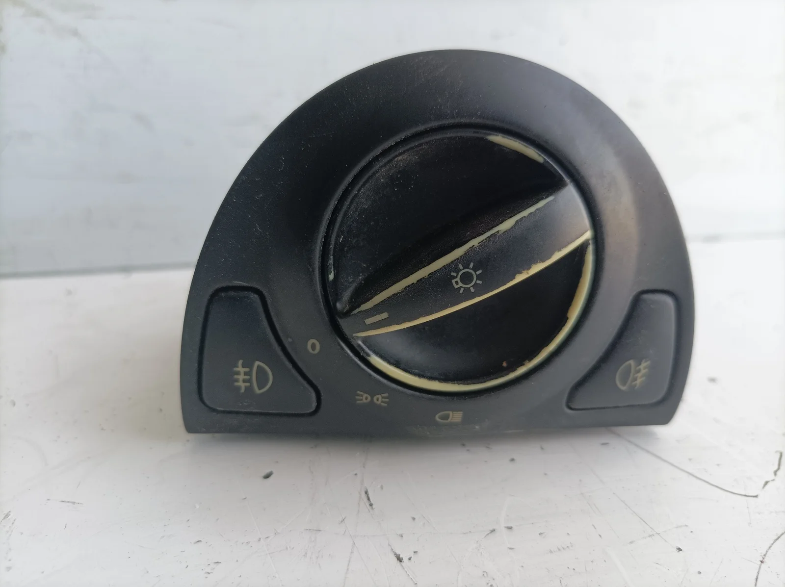 Foto de MANDO LUCES SAAB 9-3 BERLINA 1.9 TiD CAT (0 CV / 0 KW) referencia 1278613