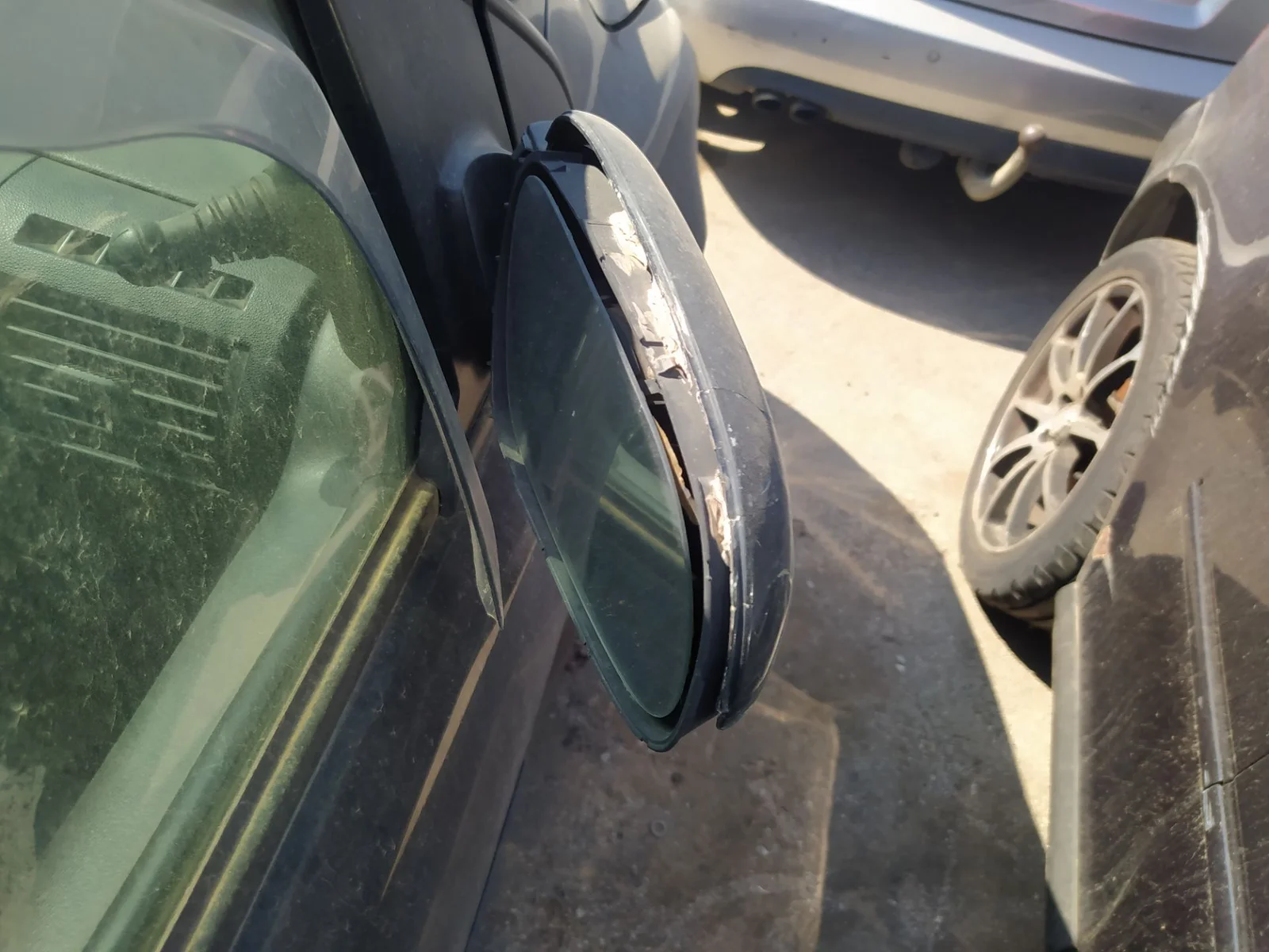 Foto de RETROVISOR DERECHO VOLKSWAGEN FOX (5Z1)(04.2005) 1.4 (75 CV / 55 KW)