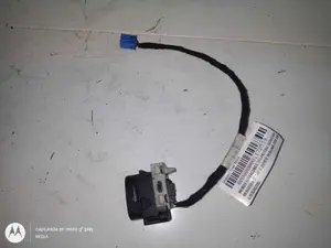 Foto de MANDO ELEVALUNAS DELANTERO DERECHO MERCEDES-BENZ CLASE C (BM 203) BERLINA 2.2 CDI CAT (143 CV / 105 KW) referencia A2035402205 foto 4