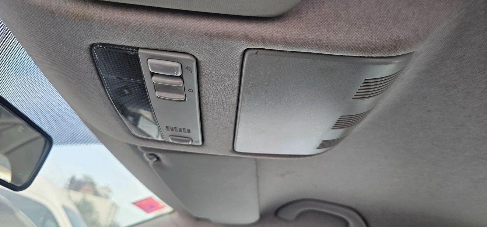Foto de LUZ INTERIOR SKODA FABIA (5J2) 1.2 (60 CV / 44 KW) referencia 3B0947105C FKZ