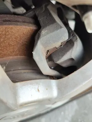 Foto de PINZA DE FRENO DELANTERA DERECHA KIA RIO (JB) 1.5 CRDi (110 CV / 81 KW)