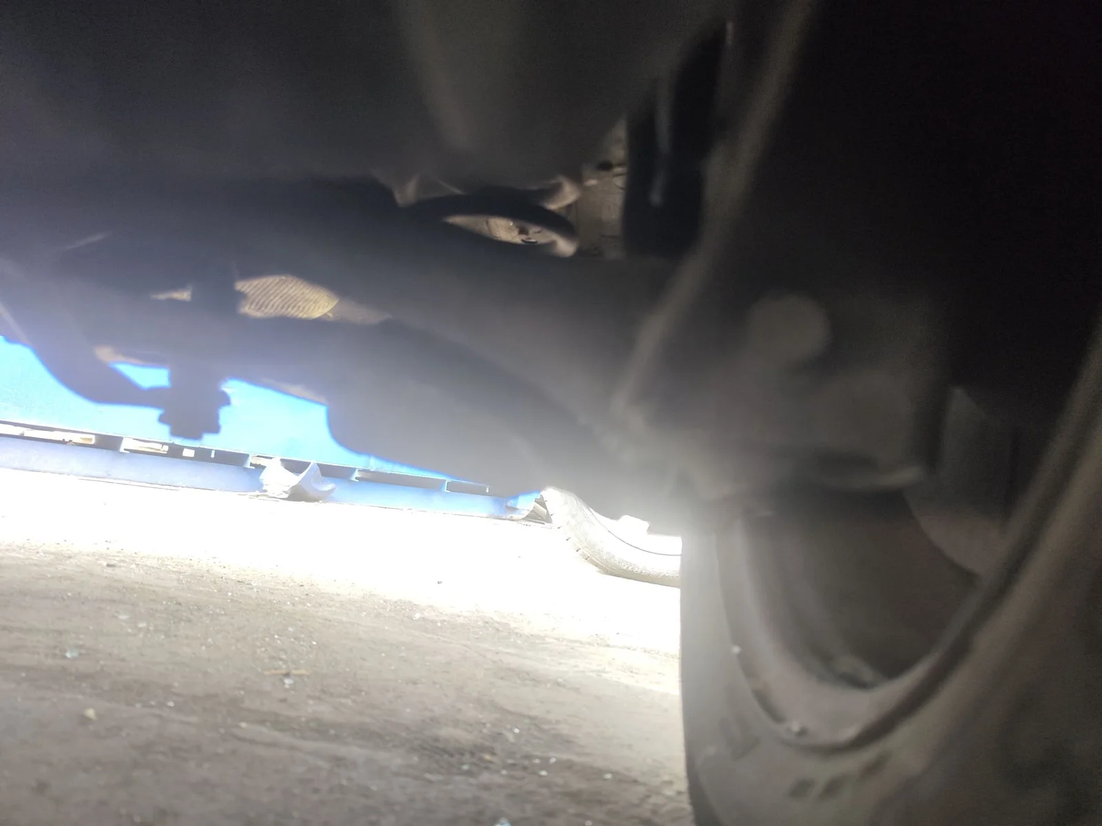 Foto de BRAZO SUSPENSION TRASERO IZQUIERDO VOLVO V50 FAMILIAR 2.0 Diesel CAT (136 CV / 100 KW) referencia 30736922