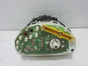 Foto de CUADRO INSTRUMENTOS FORD KA (CCQ) 1.3 8V Duratec CAT (60 CV / 44 KW) referencia 97KB10849 foto 4