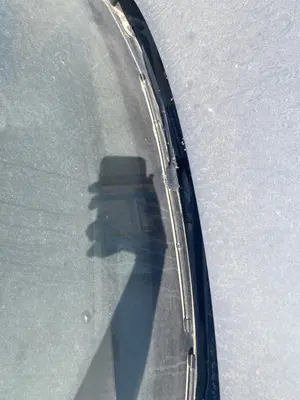 Foto de BRAZO LIMPIA DELANTERO IZQUIERDO PEUGEOT 208 (P2) 1.2 PureTech (74 CV / 55 KW) referencia 1640637080