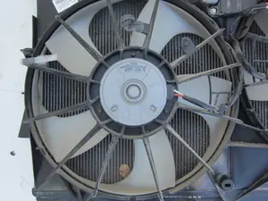 Foto de ELECTROVENTILADOR LEXUS RX (GGL1/GYL1) 3.5 V6 24V CAT (249 CV / 183 KW) referencia 1636331260 foto 4
