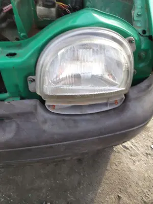 Foto de FARO IZQUIERDO RENAULT TWINGO I (C06) 1.2  (58 CV / 43 KW)