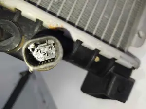 Foto de RADIADOR AGUA BMW SERIE 5 BERLINA (E39) 2.5 24V CAT (170 CV / 125 KW) referencia 60607A foto 2