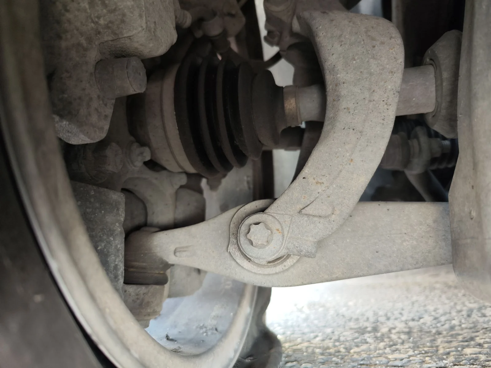 Foto de TRANSMISION DELANTERA DERECHA ALFA ROMEO 159 (140) 1.9 JTD (M) 16V CAT (150 CV / 110 KW)
