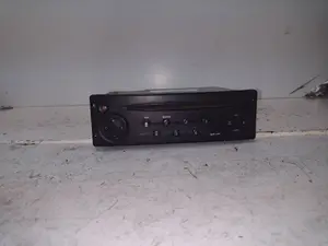 Foto de SISTEMA AUDIO / RADIO CD RENAULT LAGUNA (B56) 2.2 Turbodiesel (113 CV / 83 KW) referencia 22DC27962 foto 1
