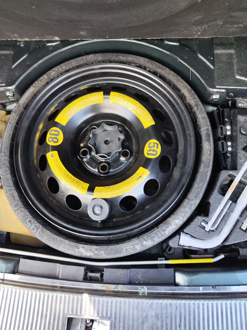 Foto de RUEDA DE REPUESTO VOLKSWAGEN TOUAREG (7LA) 2.5 TDI (174 CV / 128 KW)