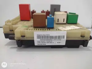 Foto de CAJA RELES / FUSIBLES FORD ESCORT BERLINA 1.8 Diesel (60 CV / 44 KW) referencia PA610GF20GB foto 5