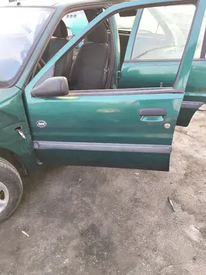 Foto de PUERTA DELANTERA IZQUIERDA PEUGEOT 106 (S2) 1.1  (60 CV / 44 KW)