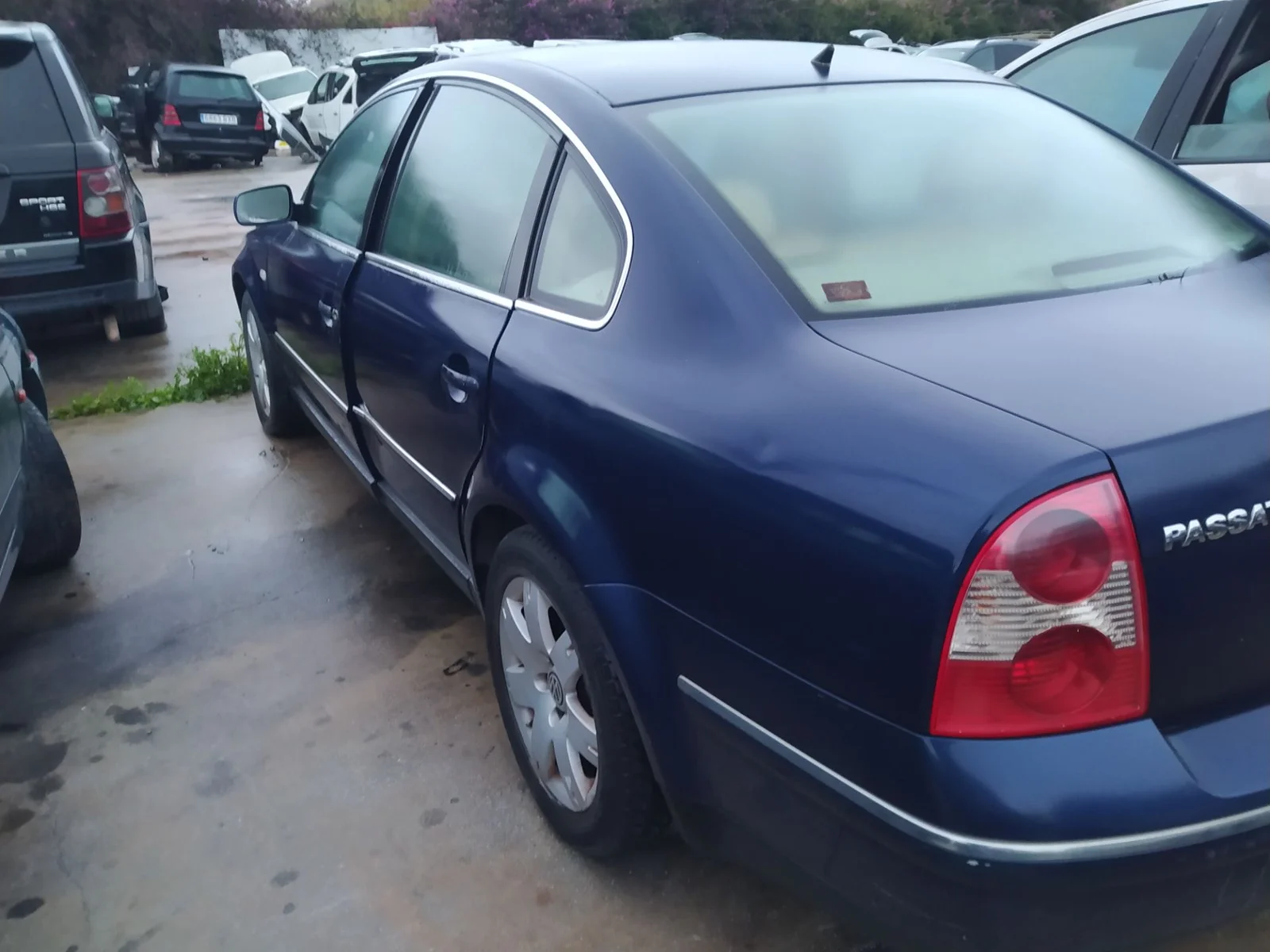 Foto de PUENTE TRASERO VOLKSWAGEN PASSAT BERLINA (3B3) 1.9 TDI (131 CV / 96 KW) referencia 8E0500051T
