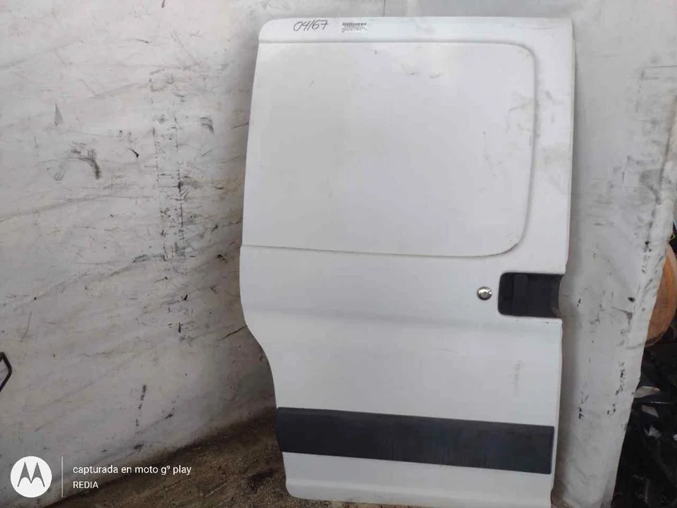 Foto de PUERTA LATERAL CORREDERA DERECHA CITROEN BERLINGO 1.9 Diesel (69 CV / 51 KW)