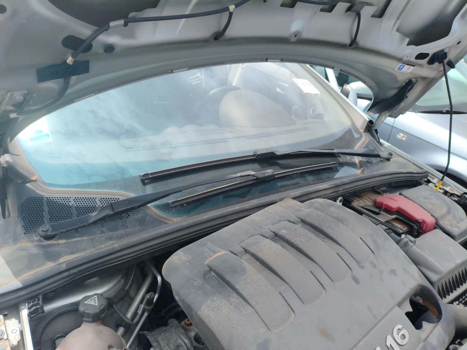 Foto de MOTOR LIMPIA DELANTERO PEUGEOT 308 SW 2.0 16V HDi FAP CAT (RHR / DW10BTED4) (136 CV / 100 KW)