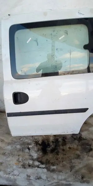 Foto de PUERTA LATERAL CORREDERA IZQUIERDA OPEL CORSA C 1.3 16V CDTI CAT (Z 13 DT / LN9) (69 CV / 51 KW)