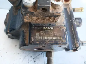 Foto de BOMBA INYECCION OPEL INSIGNIA BERLINA referencia 0445010193 foto 4