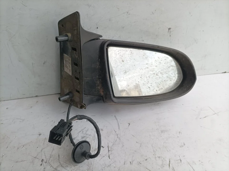 Foto de RETROVISOR DERECHO OPEL ZAFIRA A referencia 24462380