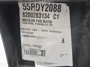 Foto de CAJA RELES / FUSIBLES RENAULT LAGUNA II (BG0) 1.9 dCi Diesel (120 CV / 88 KW) referencia 8200283134 foto 5