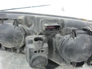 Foto de FARO IZQUIERDO PEUGEOT 406 BERLINA (S1/S2) 3.0 V6 24V CAT (190 CV / 140 KW) referencia 9630423277 foto 3