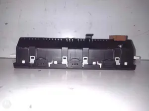 Foto de PANTALLA MULTIFUNCION CITROEN C3 1.6 16V (120 CV / 88 KW) referencia 98037778XT foto 8